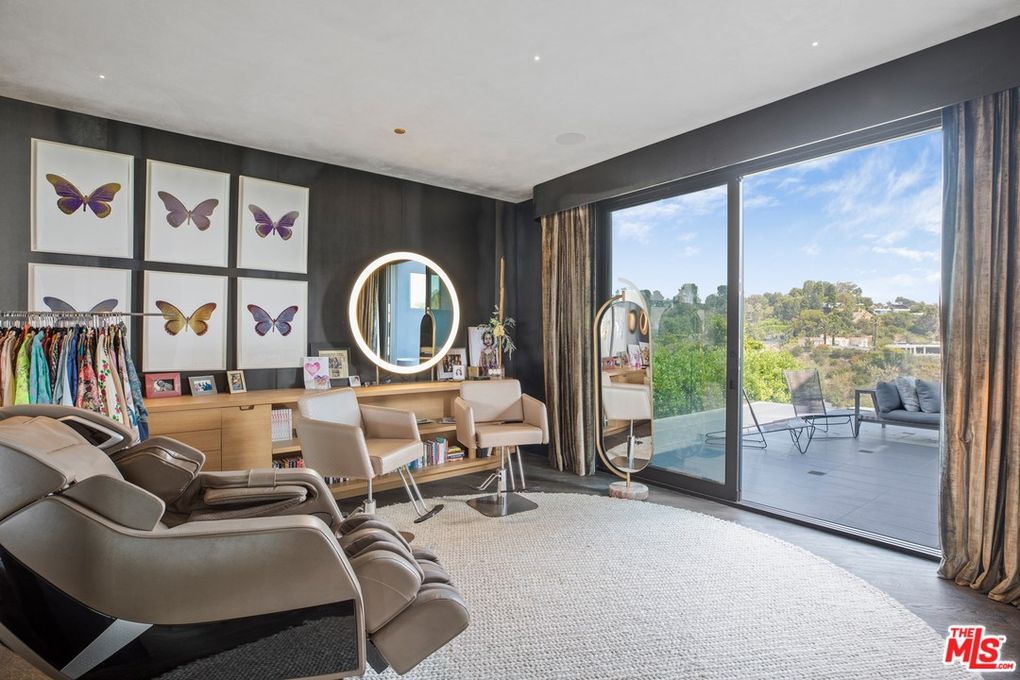 John Legend and Chrissy Teigen house