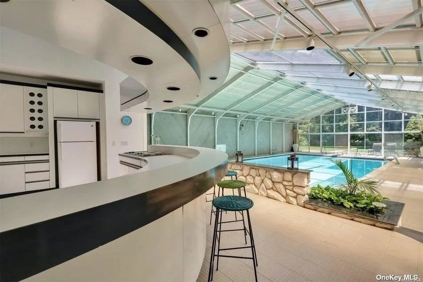 Meet the Parents pool scene Al Trautwig