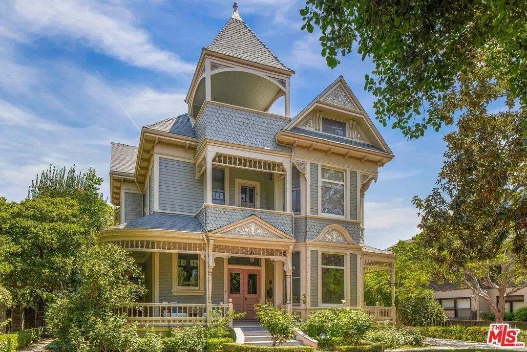 watermelon sugar Queen Anne Victorian Harry Styles Band