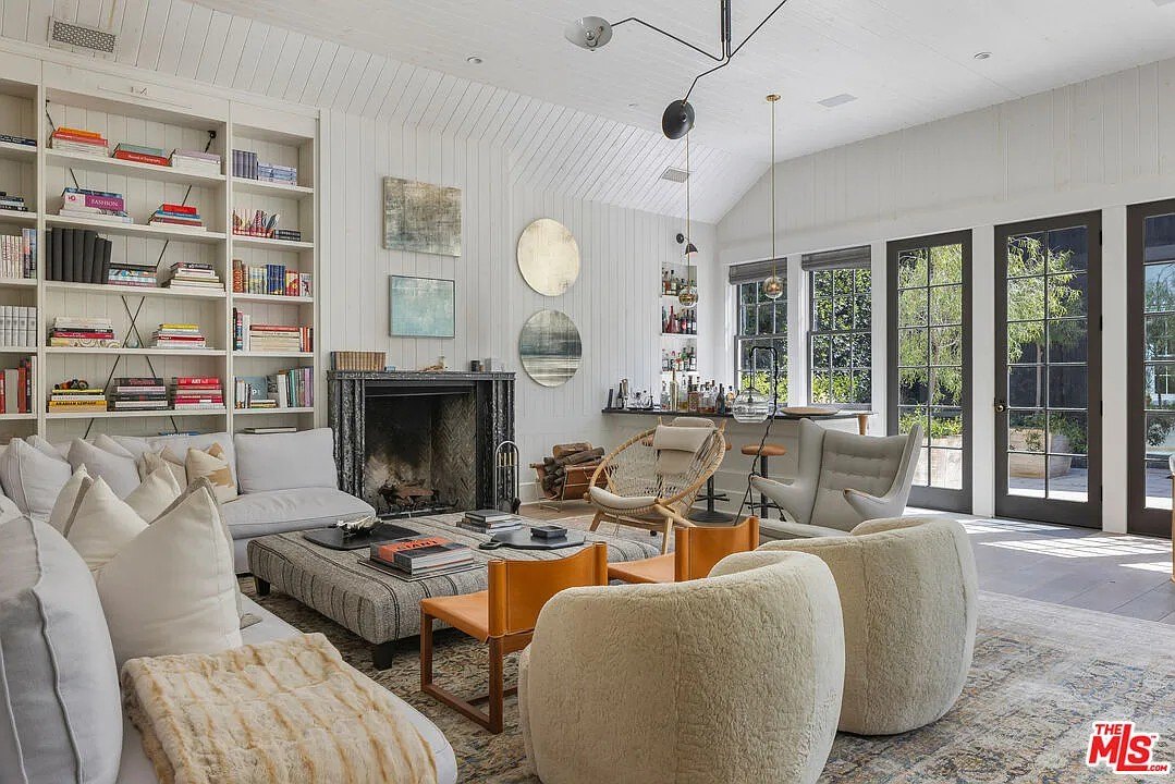 Paltrow made the home light, spacious and elegant, yet family friendly.