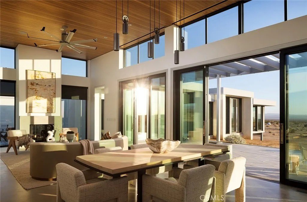 The windows, walls and skylights are devised so the sun changes the colors and moods of the interiors as it moves across the sky.