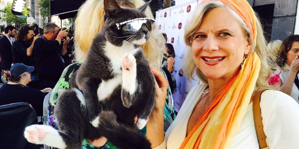 Catbaret with Lisa Johnson Mandell