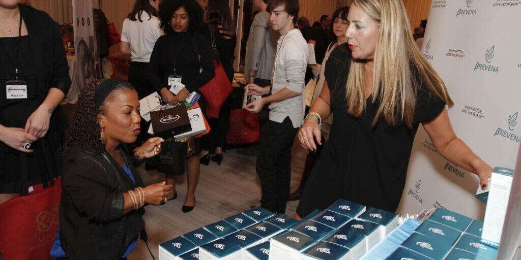 Golden Globes Gifts Brevena